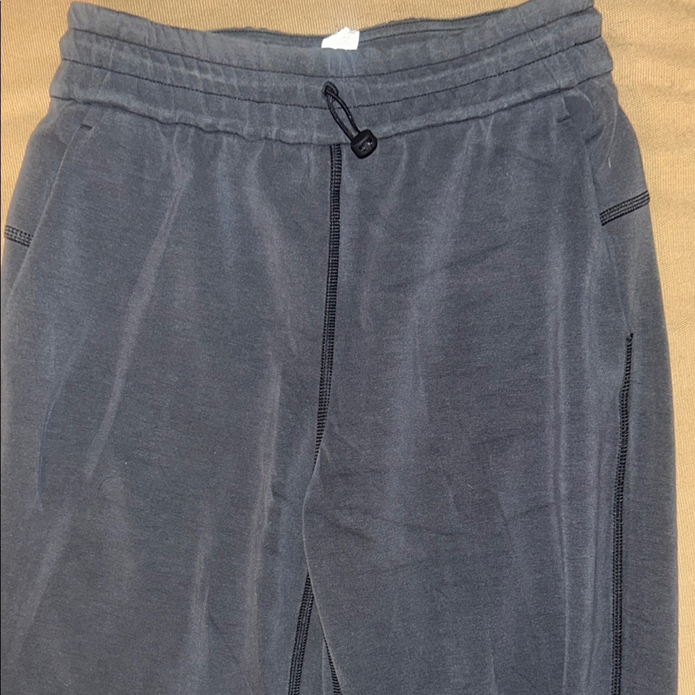 Lululemon Athletica Gray Sweatpants Relaxed Fit